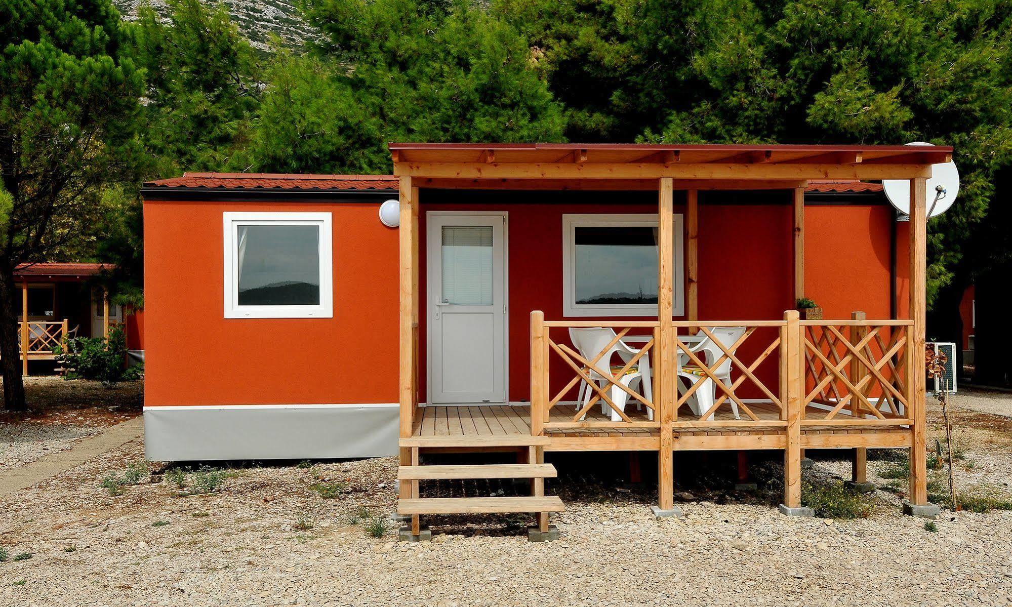 Camp Perna Hotel Kuciste Exterior photo